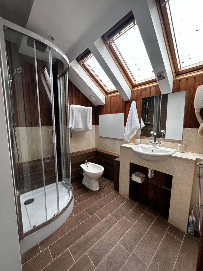 Studio Flat In The Heart Of Hampstead, London Bagian luar foto