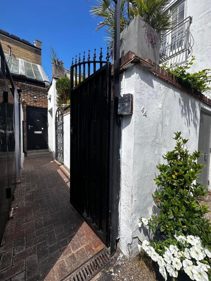 Studio Flat In The Heart Of Hampstead, London Bagian luar foto